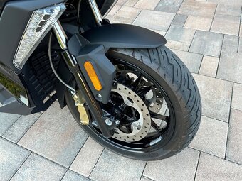 BMW C400X v záruke do 08/2027 plná výbava, ako nová - 14
