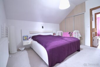 Komfortný dvojpodlažný rodinný dom - 14