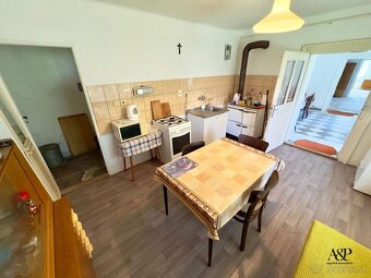 RODINNÝ DOM V HABÁNSKOM DVORE, POZEMOK 1910M2, SOBOTIŠTE, ok - 14