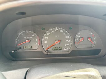 Volvo S40 - 14