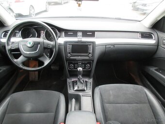 Škoda Superb 2.0 TDI CR 4x4 140k Elegance DSG - 14