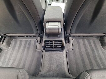 Audi Q3 35 1.5 TFSi mHEV 150k S tronic Advanced (benzín) - 14