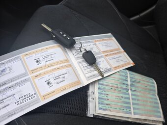 Predám Citroën C5 1.6 diesel 2011 - 14