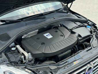 Volvo XC60 D4 Momentum Geartronic AWD - 14