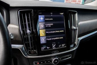 Volvo V90 D4 2.0L Momentum Cross Country - 14