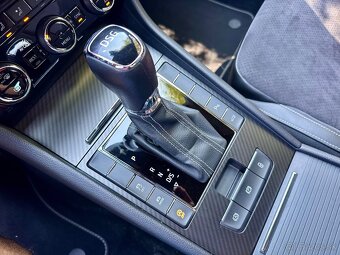 Škoda Superb Combi 2.0 TDI Sportline DSG Matrix Virtual - 14