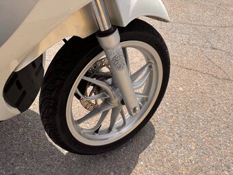 2014 PIAGGIO MEDLEY 125 ccm ABS, naj. 22000, po servisu - 14