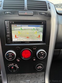 Suzuki Grand Vitara 2.4 Limited Edition benzin facelift 4x4 - 14