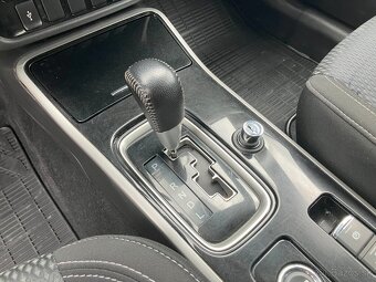 Mitsubishi Outlander 2.0 MIVEC 110 kW Intense 4WD CVT - 14