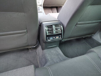 VW Passat Variant Tdi.Virtual.Pano,360,full LED - 14