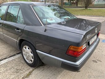 Mercedes 124 230e 1992 97kw 380 000km BA - 14