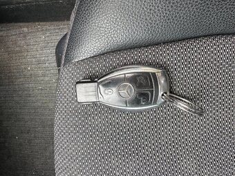 Mercedes-Benz E 220 CDI combi - 14