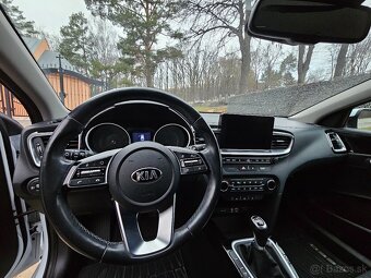 Kia Ceed III 1.4 MPI Gold - 14