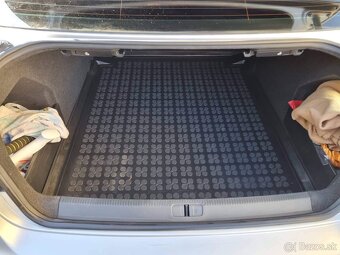 Volkswagen Passat B7 Highline 2.0 TDI 4motion 125kw - 14