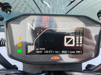 KTM Duke 890 GP 2023 - 14