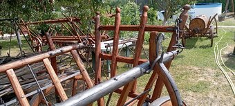 Starý drevený konský voz - rebriňak IV - 14