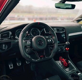 VOLKSWAGEN VOLANT KARBON + PERFOROVANA KOŽA - 14