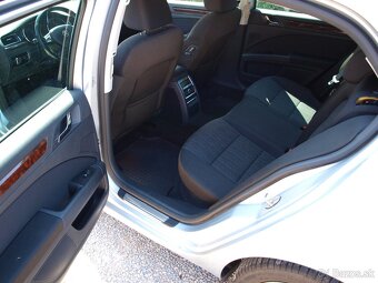 Škoda Superb 1.8 TSI Elegance DSG - 14