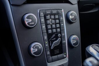 Volvo V40 D2 2.0L 88kW MT/6 2018 - 14