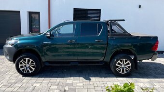 TOYOTA HILUX DC 2.4 I D-4D Live - NA PREDAJ / NA SPLATKY - 14