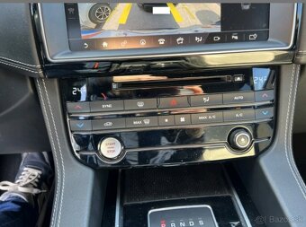 Jaguar f-pace komplet po servise - 14