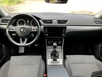 Škoda Superb Combi 2.0 TDI Style Webasto - 14