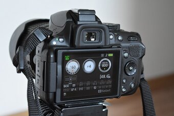 Nikon D5200 s VR objektivom 18 - 105 AF-S - 11 tisic zaberov - 14