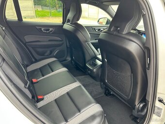 Volvo V60 B4 R-Design - 14