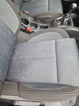 Citroën C4 1.6 VTi Attraction 88KW SR 1majitel Top Stav - 14