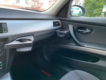 BMW E91 318i - 14