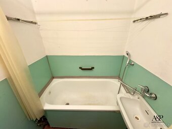 NA PREDAJ 2 IZB. BYT S BALKÓNOM, 52M2, PALÁRIKOVA UL., SENIC - 14
