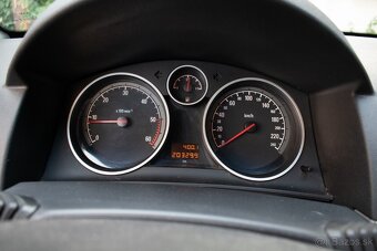Opel Astra Caravan 1.7 CDTi 110k Essentia - 14
