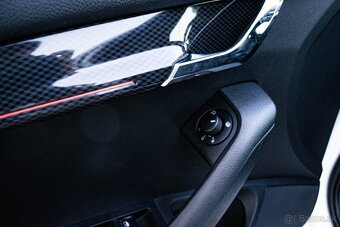 Škoda Octavia Combi 2.0 TDI RS DSG 4x4 - 14