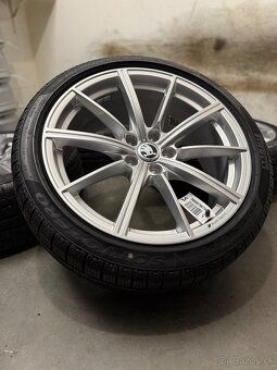Nepoužitá zimná sada 5x112 R19 , 235/40/19 Audi RS4 RS5 - 14