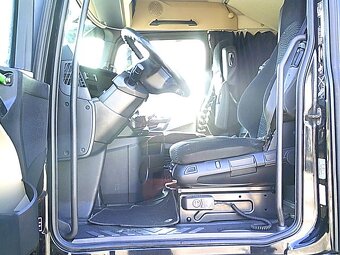 ACTROS MP4 2016 LOW DECK MEGA Nové tacho - 14