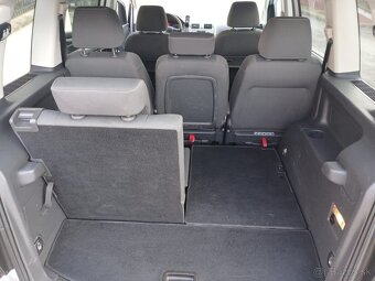 Volkswagen Touran 7-miestný - 14