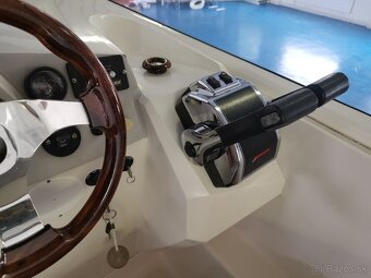 Quicksilver 890 - 14