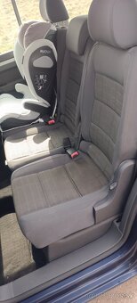 Touran DSG 239000km bez DPF nová STK - 14