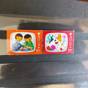 Poštové známky + album - 14