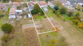 Priestranný 5-izbový dom s veľkým pozemkom v obci Iža - 14