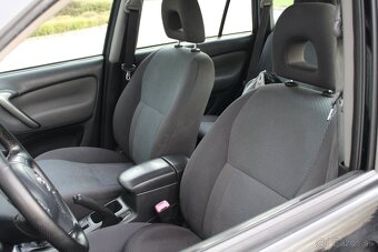 Toyota RAV 4 2.0 D-4D 4x4 - 14