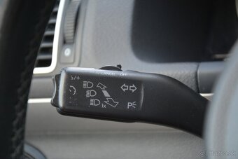 Volkswagen Touran 1.6 TDi 7 Miest - 14
