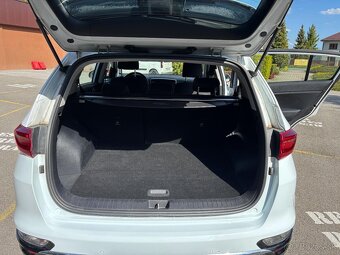 KIA Sportage 1.6 CRDi Gold - 14