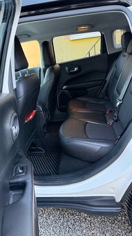 Jeep Compass 4x4 - 14
