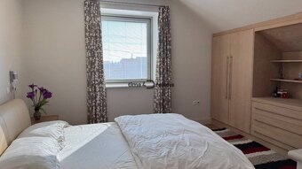 NA PREDAJ 300m2 dom, 20á pozemok, bazén Nitra - Vinodol - 14