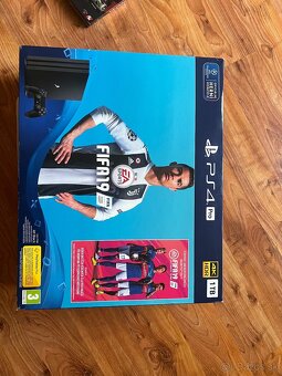 PS 4 pro 1TB - 14