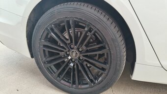 Audi A6 kombi Quattro mhibrid - 14