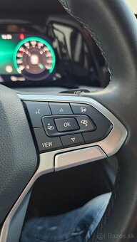 VW Golf Variant, 2.0 TDi, 110 kW, DSG 7, 07/ 2022, Vir. kokp - 14