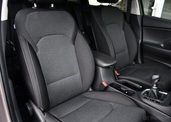 Hyundai i30 1.5 T-GDI MHEV, ČR,1.MAJ. 117 kw - 14