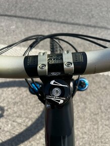 YT Capra 27 CF Pro Race L enduro - 14